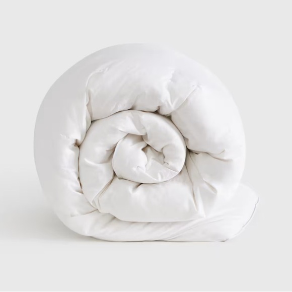 NWOT QUINCE Premium Down Comforter All Season King/Cal King 9933 - Picture 1 of 9